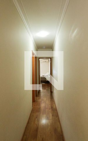 Casa à venda com 140m², 3 quartos e 2 vagasCorredor