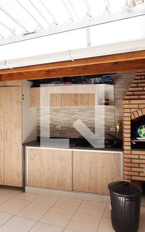 Casa à venda com 140m², 3 quartos e 2 vagasChurrasqueira e Área de Serviço