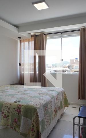 Casa para alugar com 131m², 3 quartos e 2 vagasSuíte