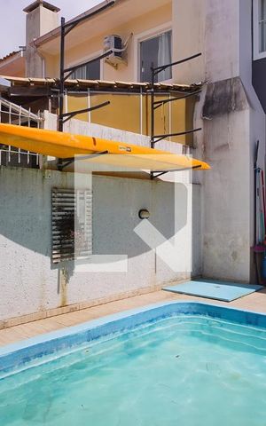 Casa para alugar com 131m², 3 quartos e 2 vagasPiscina