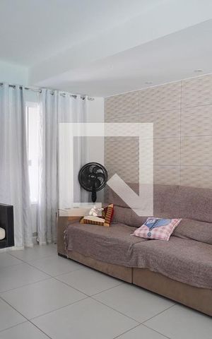 Casa para alugar com 131m², 3 quartos e 2 vagasSala