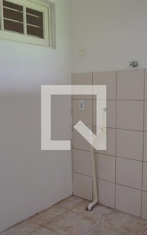 Casa à venda com 140m², 2 quartos e 1 vagaÁrea de Serviço