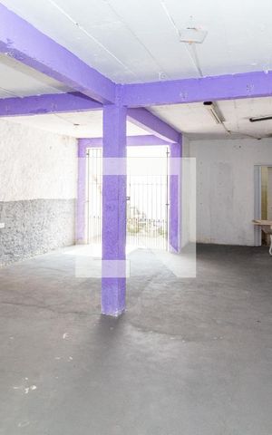 Casa para alugar com 120m², 2 quartos e 2 vagasEspaço Inferior