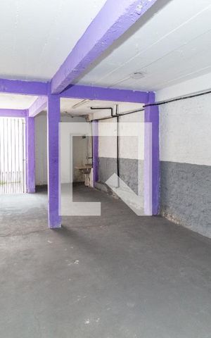 Casa para alugar com 120m², 2 quartos e 2 vagasEspaço Inferior