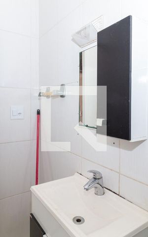 Casa para alugar com 120m², 2 quartos e 2 vagasBanheiro