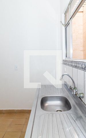 Casa para alugar com 120m², 2 quartos e 2 vagasCozinha