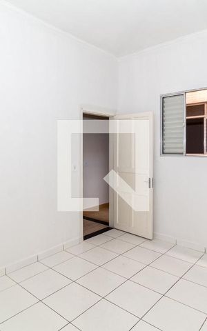 Casa para alugar com 120m², 2 quartos e 2 vagasQuarto 2