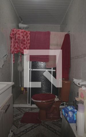 Casa à venda com 100m², 1 quarto e sem vagaBanheiro