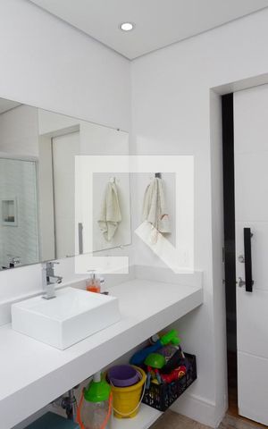 Apartamento para alugar com 127m², 3 quartos e 1 vaga Apartamento para alugar com 127m², 3 quartos e 1 vagaBanheiro