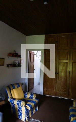 Casa à venda com 333m², 4 quartos e 4 vagas Casa à venda com 333m², 4 quartos e 4 vagasquarto 1