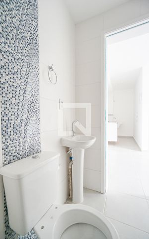 Apartamento à venda com 39m², 2 quartos e sem vaga Apartamento à venda com 39m², 2 quartos e sem vagaBanheiro