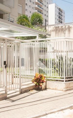 Apartamento à venda com 130m², 2 quartos e 2 vagasFrente