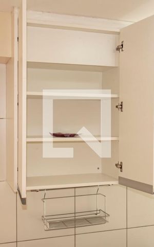 Apartamento à venda com 130m², 2 quartos e 2 vagasCozinha