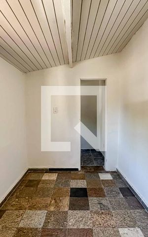 Casa para alugar com 60m², 2 quartos e sem vaga
