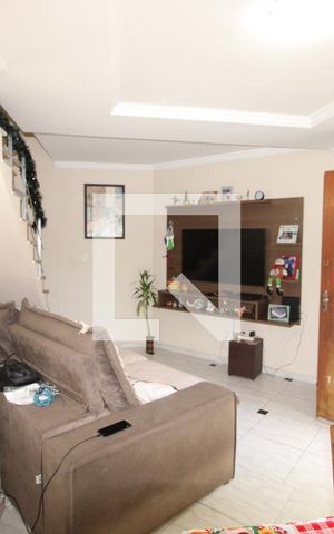 Casa de condomínio à venda com 80m², 2 quartos e 2 vagasSala