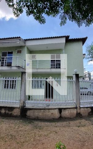 Casa de condomínio à venda com 80m², 2 quartos e 2 vagas Casa de condomínio à venda com 80m², 2 quartos e 2 vagasfachada