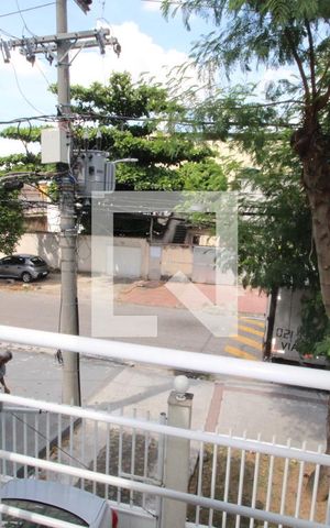 Casa de condomínio à venda com 80m², 2 quartos e 2 vagasVista do quarto