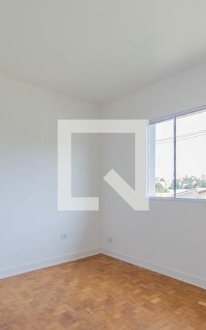 Casa à venda com 200m², 4 quartos e 8 vagas Casa à venda com 200m², 4 quartos e 8 vagasSuíte 2