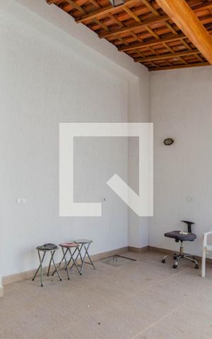 Casa à venda com 200m², 4 quartos e 8 vagas Casa à venda com 200m², 4 quartos e 8 vagasChurrasqueira