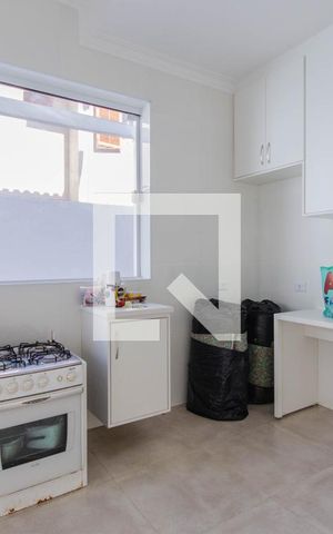 Casa à venda com 200m², 4 quartos e 8 vagas Casa à venda com 200m², 4 quartos e 8 vagasCozinha
