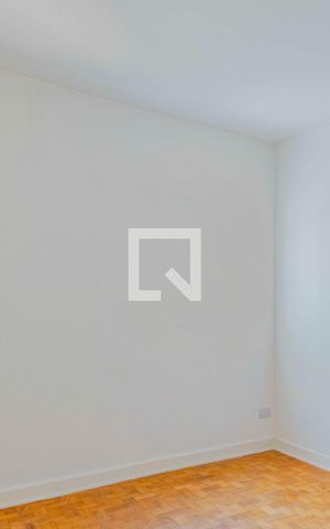 Casa à venda com 200m², 4 quartos e 8 vagas Casa à venda com 200m², 4 quartos e 8 vagasSuíte 3