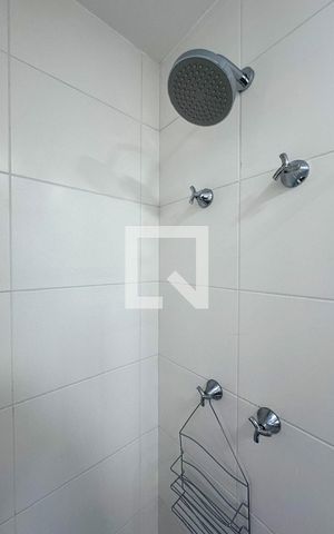 Studio à venda com 25m², 1 quarto e sem vagaDetalhe Banheiro 
