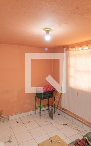 Casa à venda com 328m², 11 quartos e 2 vagas Casa à venda com 328m², 11 quartos e 2 vagasQuarto de Serviço