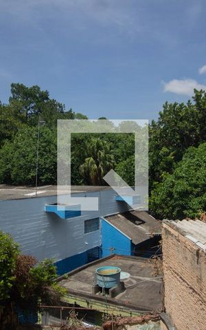Casa à venda com 328m², 11 quartos e 2 vagas Casa à venda com 328m², 11 quartos e 2 vagasVista Casa 2 Quarto 3