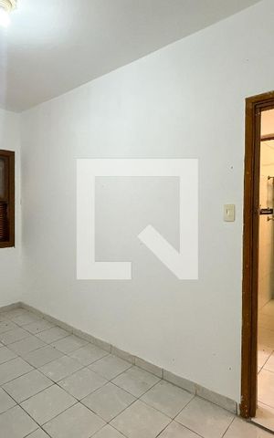 Casa à venda com 328m², 11 quartos e 2 vagas Casa à venda com 328m², 11 quartos e 2 vagasCasa 3 Quarto 2