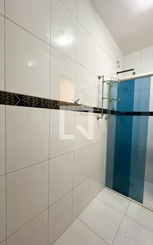 Casa à venda com 328m², 11 quartos e 2 vagas Casa à venda com 328m², 11 quartos e 2 vagasCasa 3 Banheiro