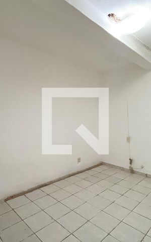 Casa à venda com 328m², 11 quartos e 2 vagas Casa à venda com 328m², 11 quartos e 2 vagasCasa 3 Quarto 1