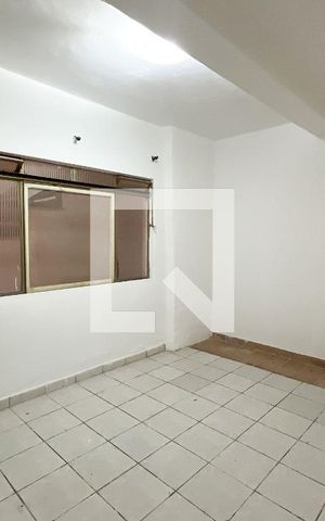 Casa à venda com 328m², 11 quartos e 2 vagas Casa à venda com 328m², 11 quartos e 2 vagasCasa 3 Quarto 1