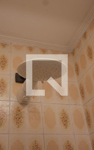 Casa à venda com 328m², 11 quartos e 2 vagas Casa à venda com 328m², 11 quartos e 2 vagasBanheiro da Suíte