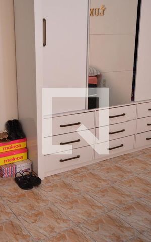 Casa à venda com 180m², 2 quartos e 2 vagas Casa à venda com 180m², 2 quartos e 2 vagasQuarto 2