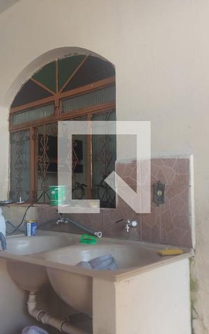 Casa à venda com 180m², 2 quartos e 2 vagas Casa à venda com 180m², 2 quartos e 2 vagasÁrea de Serviço