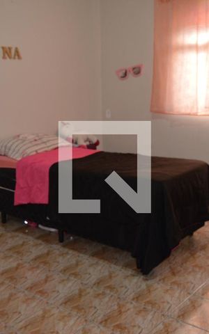 Casa à venda com 180m², 2 quartos e 2 vagas Casa à venda com 180m², 2 quartos e 2 vagasQuarto 2