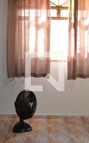 Casa à venda com 180m², 2 quartos e 2 vagas Casa à venda com 180m², 2 quartos e 2 vagasQuarto 1