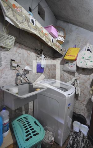 Casa à venda com 200m², 3 quartos e 2 vagasÁrea de Serviço