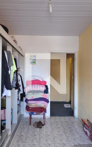 Casa à venda com 200m², 3 quartos e 2 vagasSuíte 2