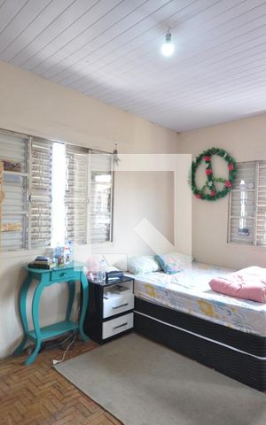 Casa à venda com 200m², 3 quartos e 2 vagasSuíte 3