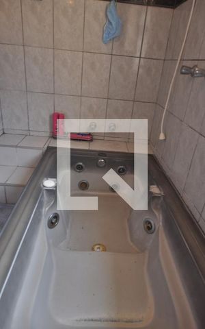 Casa à venda com 200m², 3 quartos e 2 vagasBanheiro da Suíte 1