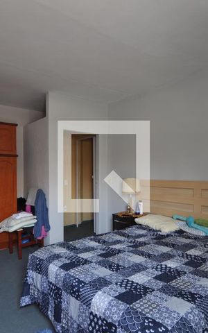 Casa à venda com 200m², 3 quartos e 2 vagasSuíte 1