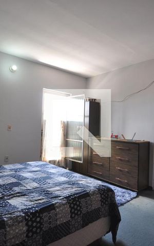 Casa à venda com 200m², 3 quartos e 2 vagasSuíte 1