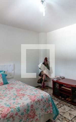 Casa à venda com 360m², 3 quartos e 3 vagas Casa à venda com 360m², 3 quartos e 3 vagasQuarto