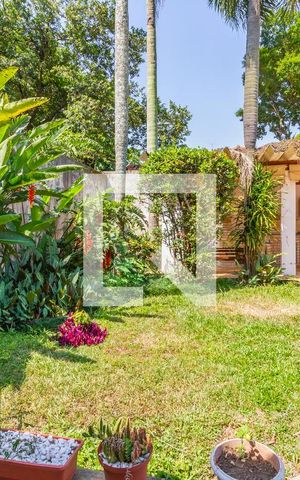 Casa à venda com 370m², 3 quartos e 5 vagasQuintal