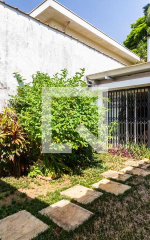 Casa à venda com 370m², 3 quartos e 5 vagasQuintal