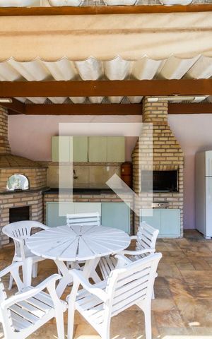 Casa à venda com 370m², 3 quartos e 5 vagasQuintal