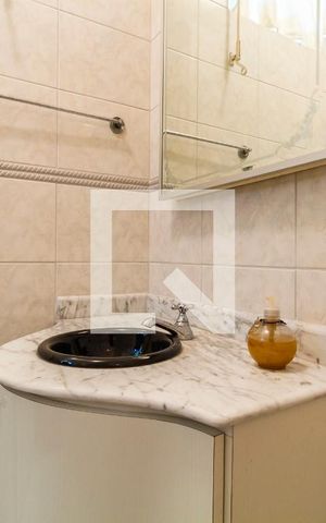 Casa à venda com 370m², 3 quartos e 5 vagasLavabo 1