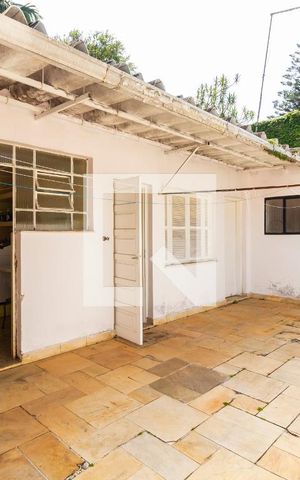 Casa à venda com 370m², 3 quartos e 5 vagasÁrea de Serviço