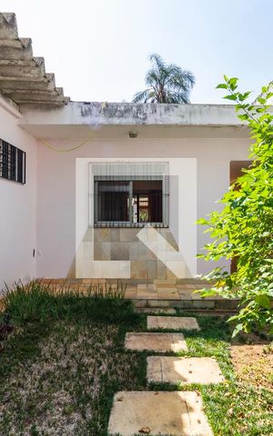 Casa à venda com 370m², 3 quartos e 5 vagasQuintal